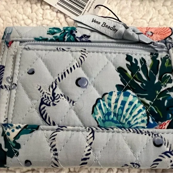 Vera Bradley Accessories - Picture 10 of 16